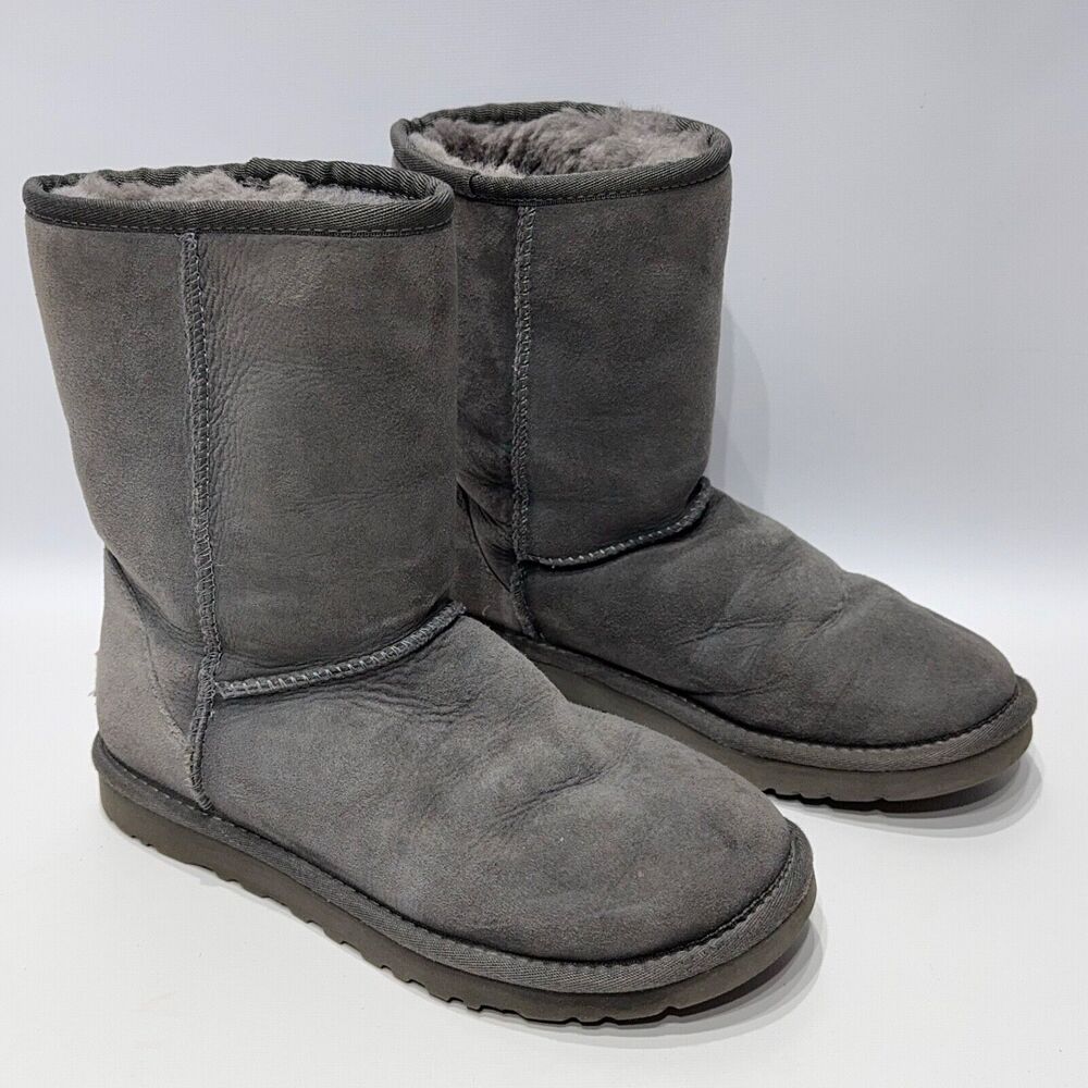 UGG Australia Classic Short II Shearling Winter Boot Bootie Gray Women's Size 6